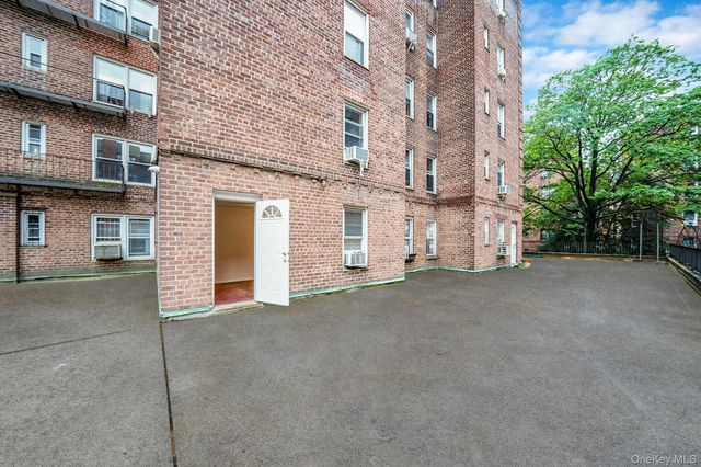 35-40 75th Street 1B, Jackson Heights, NY 11372