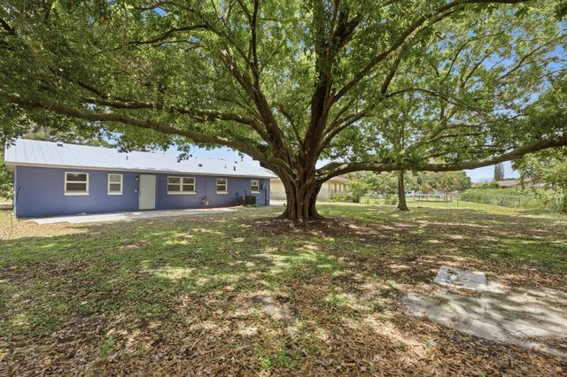 3000 Langston Drive, Fort Pierce, FL 34946