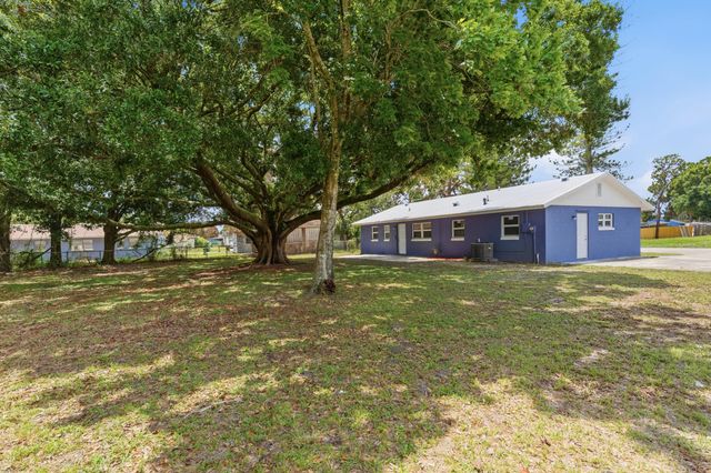 3000 Langston Drive, Fort Pierce, FL 34946