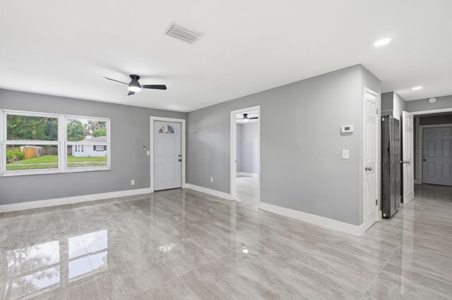 3000 Langston Drive, Fort Pierce, FL 34946