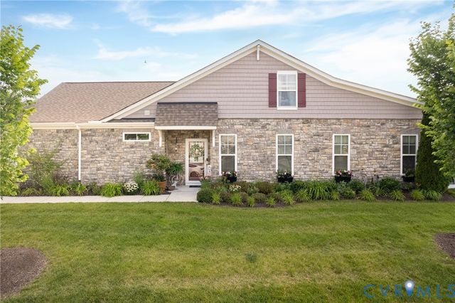 6800 Dales Pony Dr, Moseley, VA 23120