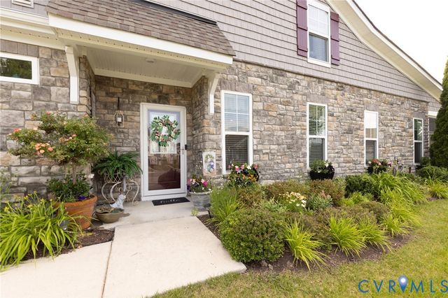 6800 Dales Pony Dr, Moseley, VA 23120