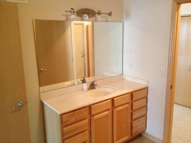 7601 Aldrich Avenue S 319, Richfield, MN 55423