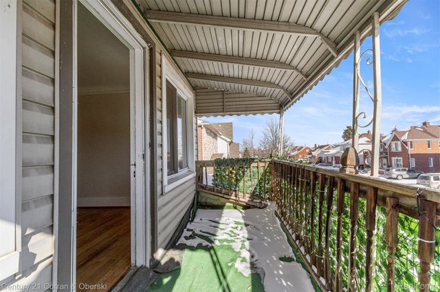 4913 Middlesex Street, Dearborn, MI 48126