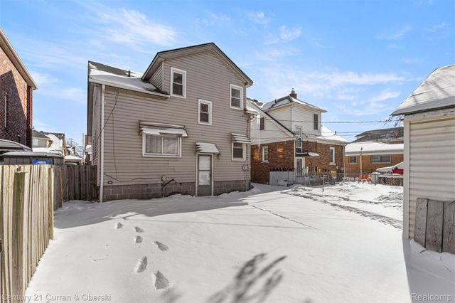 4913 Middlesex Street, Dearborn, MI 48126