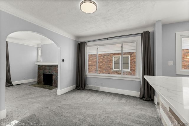 4913 Middlesex Street, Dearborn, MI 48126