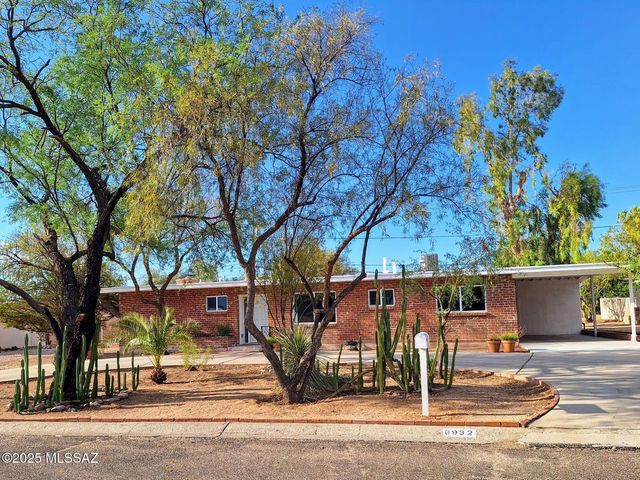 6932 E 4th Street, Tucson, AZ 85710