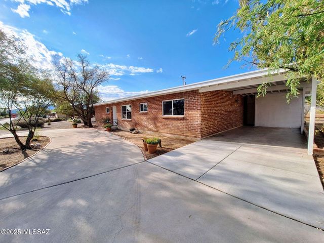 6932 E 4th Street, Tucson, AZ 85710