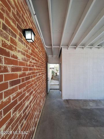 6932 E 4th Street, Tucson, AZ 85710