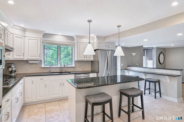 277 Franklin St Extension, Danbury, CT 06811