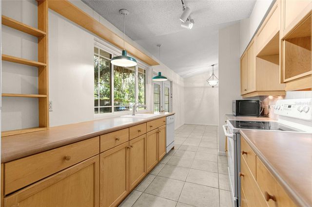 2341 NE 39TH STREET, Ocala, FL 34479