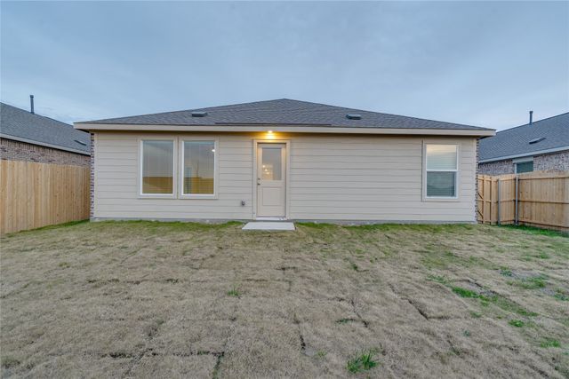 2700 Wispy Creek Drive, Fort Worth, TX 76108