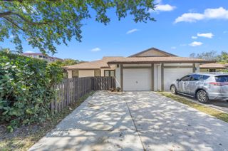 411 NW 65th Terrace, Plantation, FL 33317