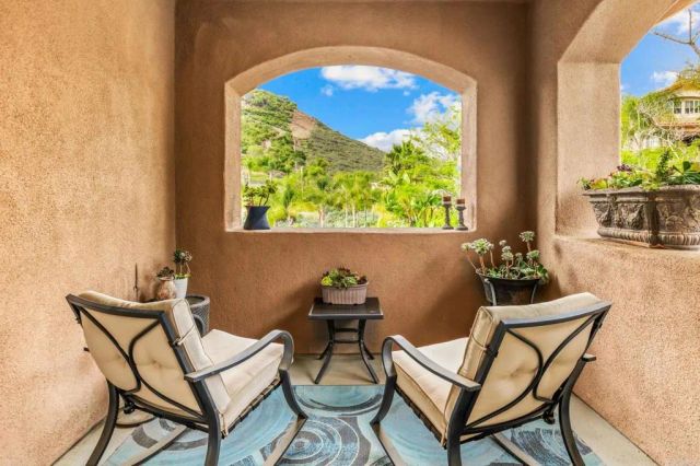 3727 Vista Rim Place, Vista, CA 92084