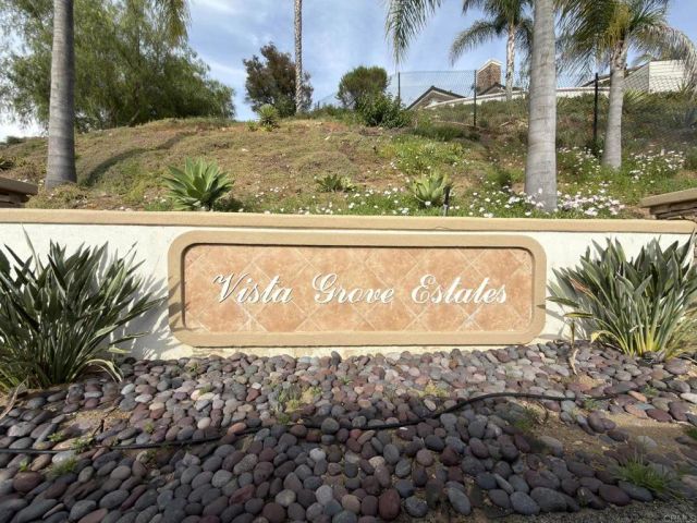 3727 Vista Rim Place, Vista, CA 92084