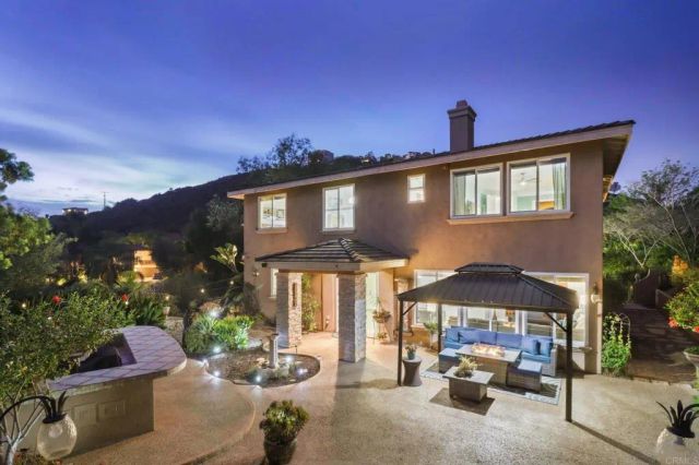 3727 Vista Rim Place, Vista, CA 92084