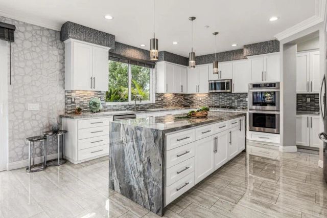 3727 Vista Rim Place, Vista, CA 92084
