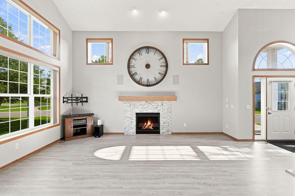 7143 Arthur Drive, Woodbury, MN 55125 — photo 5