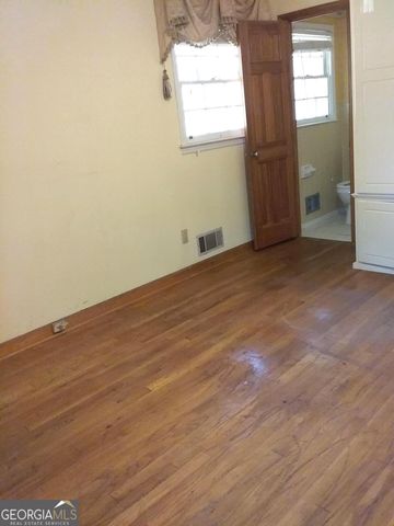 6505 Cherie Lane SW, South Fulton, GA 30349