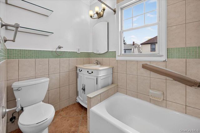 3704 Harper Avenue, Bronx, NY 10466