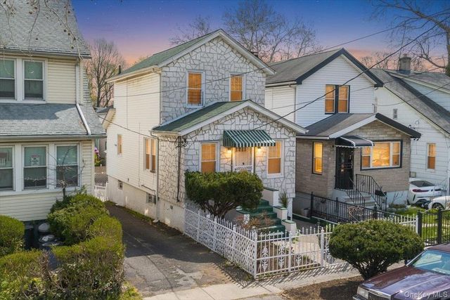 3704 Harper Avenue, Bronx, NY 10466