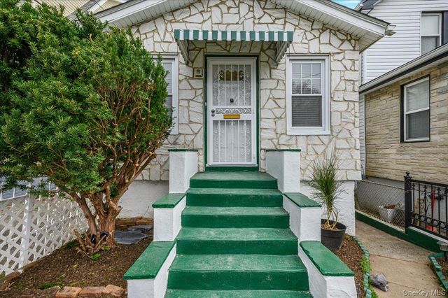 3704 Harper Avenue, Bronx, NY 10466