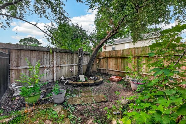 16906 Spruce Run Drive, Spring, TX 77379