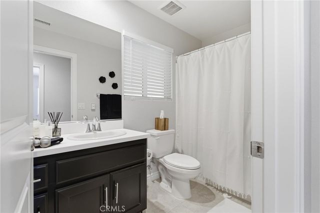 43947 Sondi, Lancaster, CA 93536