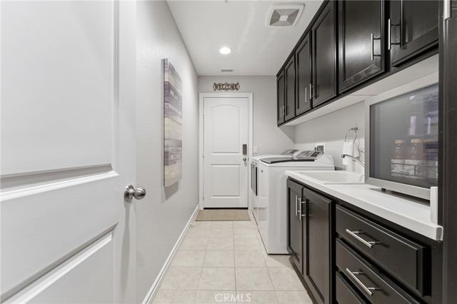 43947 Sondi, Lancaster, CA 93536