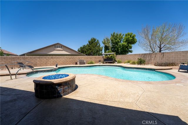 43947 Sondi, Lancaster, CA 93536