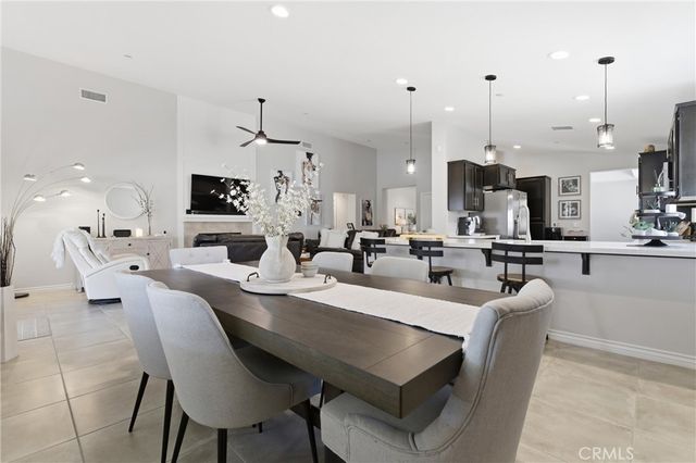 43947 Sondi, Lancaster, CA 93536