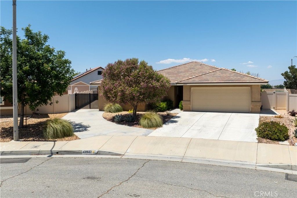 43947 Sondi, Lancaster, CA 93536