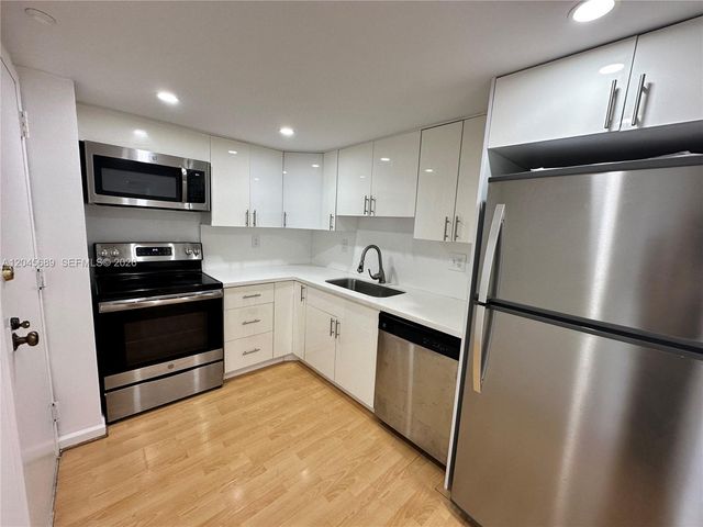 2333 Brickell Avenue 1610, Miami, FL 33129