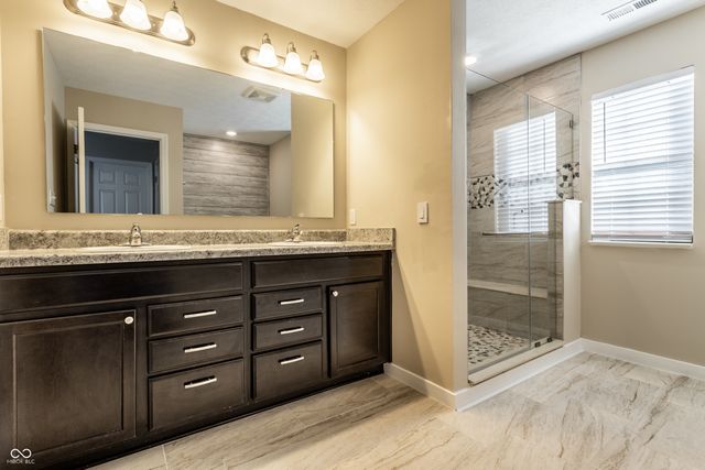 9818 April Rose Drive, Fishers, IN 46040