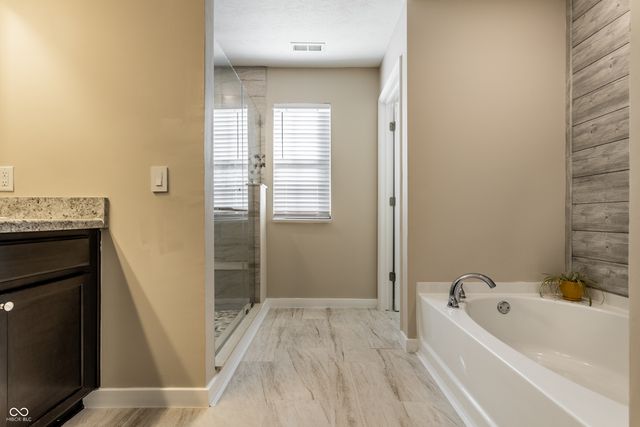 9818 April Rose Drive, Fishers, IN 46040