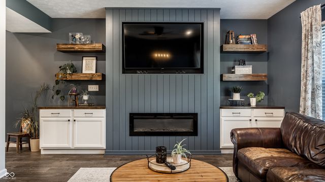 9818 April Rose Drive, Fishers, IN 46040