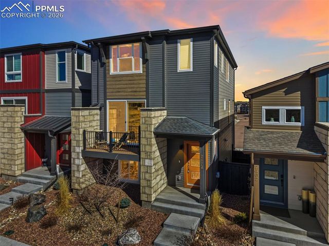 2472 Pony Club Lane, Colorado Springs, CO 80922