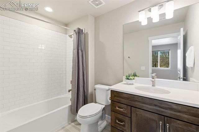 2472 Pony Club Lane, Colorado Springs, CO 80922