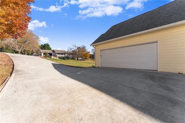 65 Golden Autumn Drive, Dahlonega, GA 30533