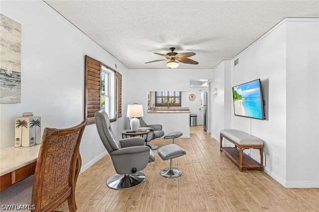 1100 8th AVE S 205A, Naples, FL 34102