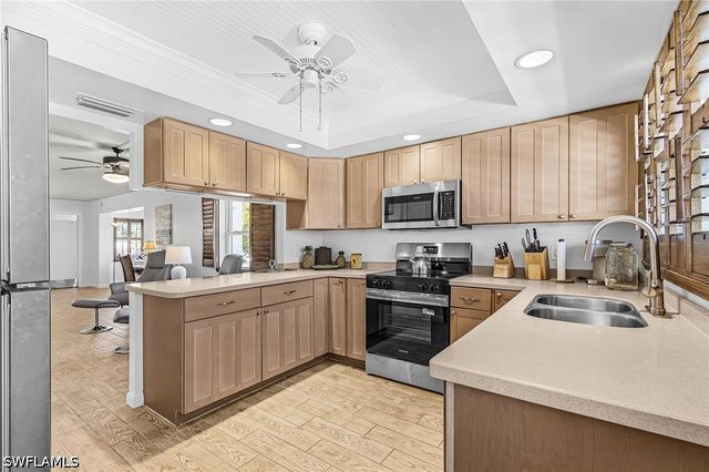 1100 8th AVE S 205A, Naples, FL 34102