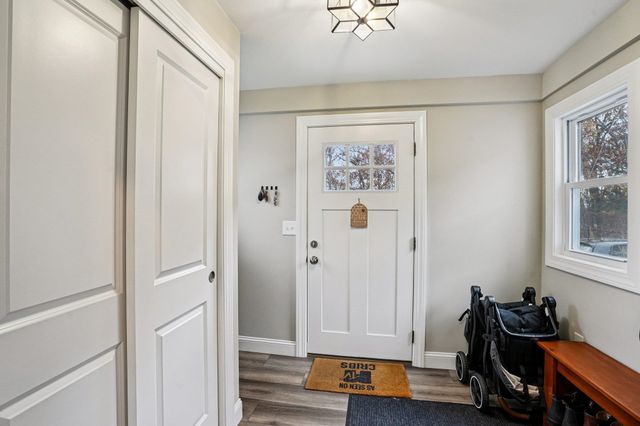 7 Hadley Road, Merrimack, NH 03054