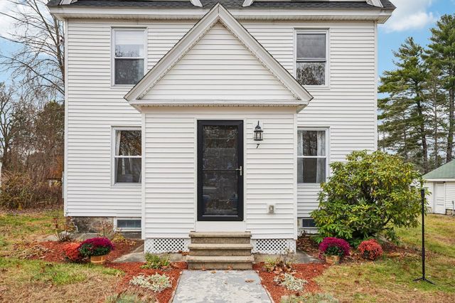 7 Hadley Road, Merrimack, NH 03054