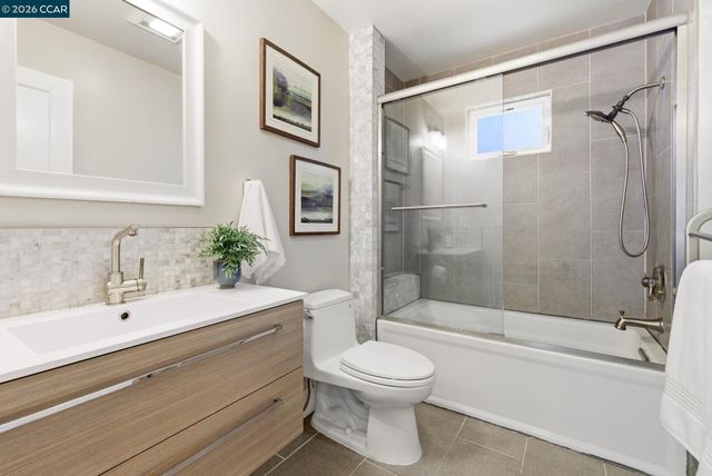 2760 Walnut Blvd, Walnut Creek, CA 94596