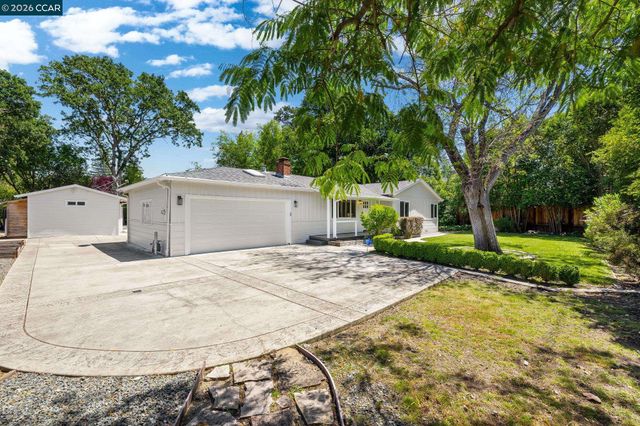 2760 Walnut Blvd, Walnut Creek, CA 94596