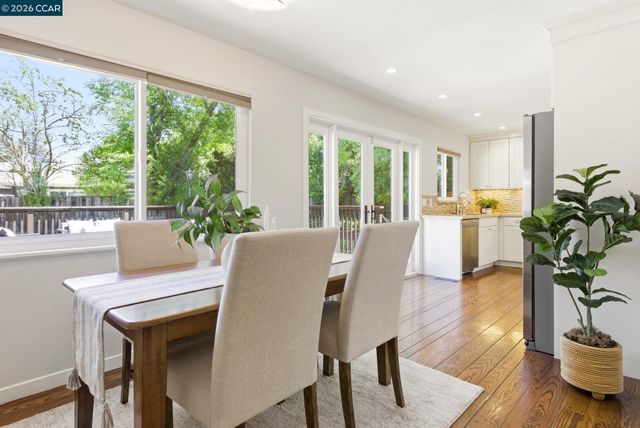 2760 Walnut Blvd, Walnut Creek, CA 94596