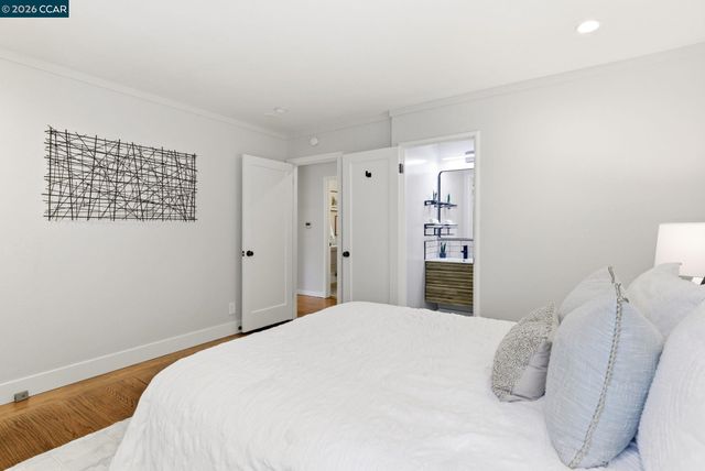 2760 Walnut Blvd, Walnut Creek, CA 94596
