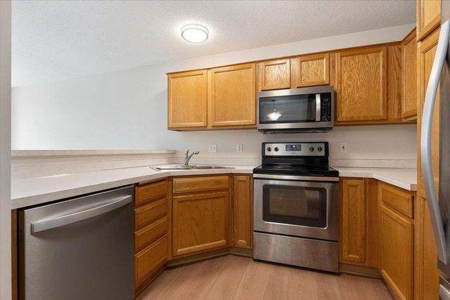 472 Aqua Circle, Lino Lakes, MN 55014