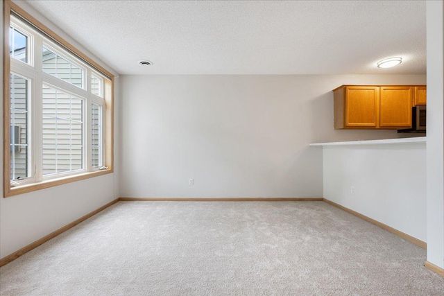 472 Aqua Circle, Lino Lakes, MN 55014