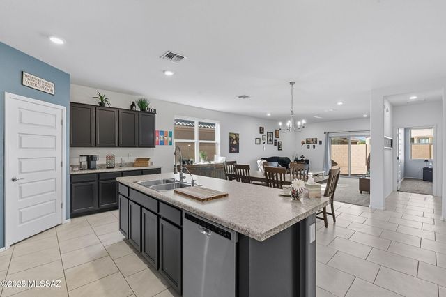 10140 N Leopard Gecko Terrace, Marana, AZ 85653